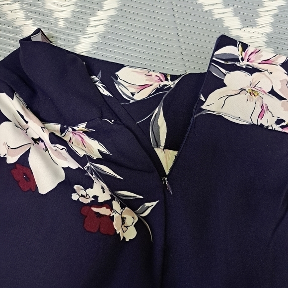 DYNAMITE Floral Wide leg Pants - Picture 11 of 11